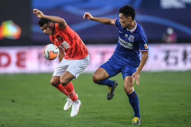 乔治30分76人险胜骑士止7连败 灰熊力克鹈鹕